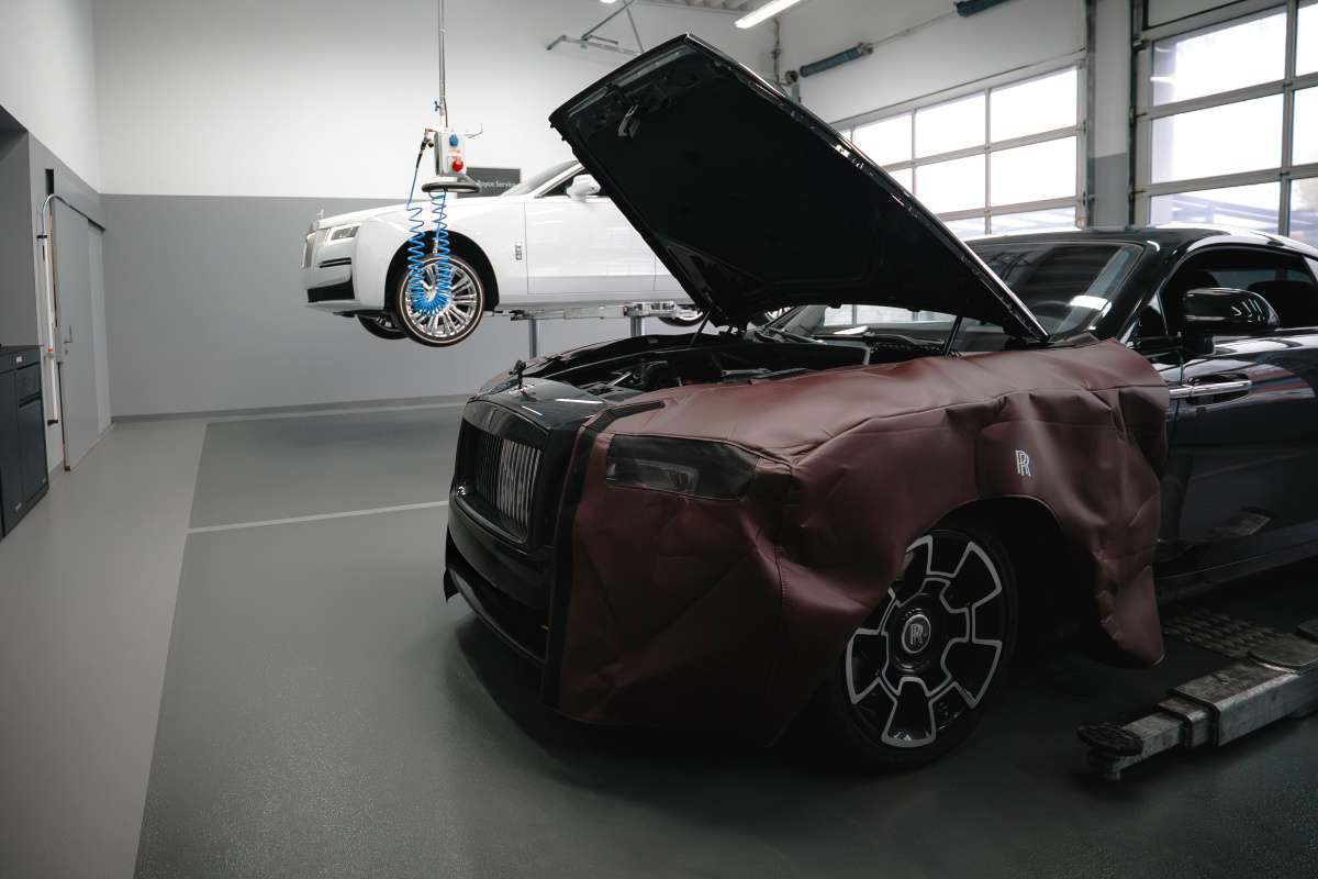Rolls-Royce Service Dresden - Pflege
